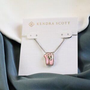 💕 Kendra Scott Ballet Blush Mother-of-Pearl Necklace Silver